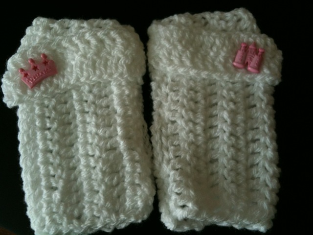 Bevs fingerless mits in Escarcha